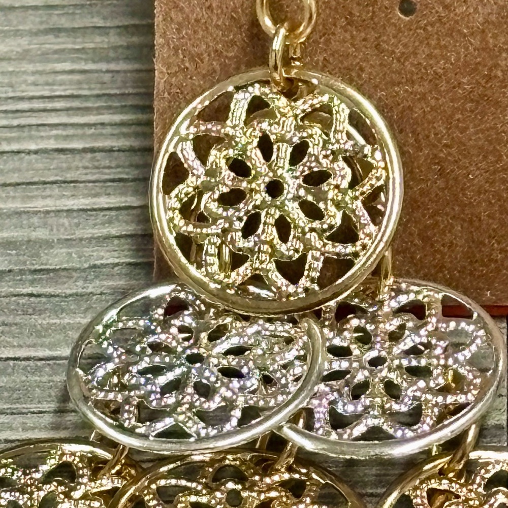 Elegant Gold and Silver Dangle Earrings - Picture 4 of 8